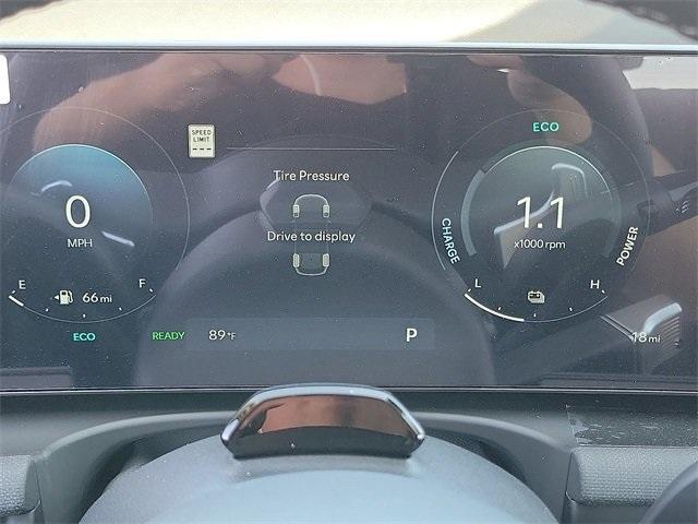 new 2025 Hyundai TUCSON Hybrid car, priced at $33,054