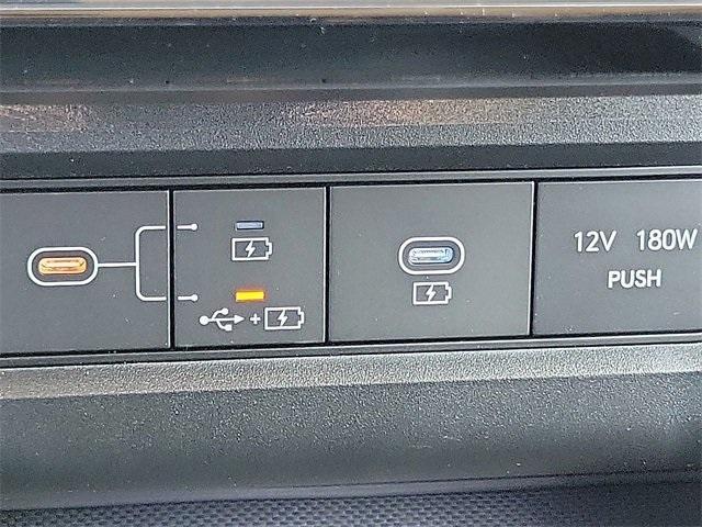 new 2025 Hyundai TUCSON Hybrid car, priced at $33,054