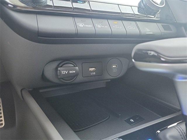 new 2025 Hyundai Elantra car, priced at $22,820