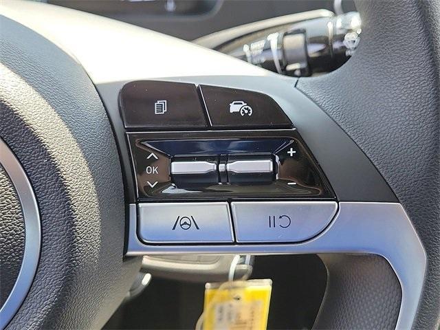 new 2025 Hyundai Elantra car, priced at $21,777