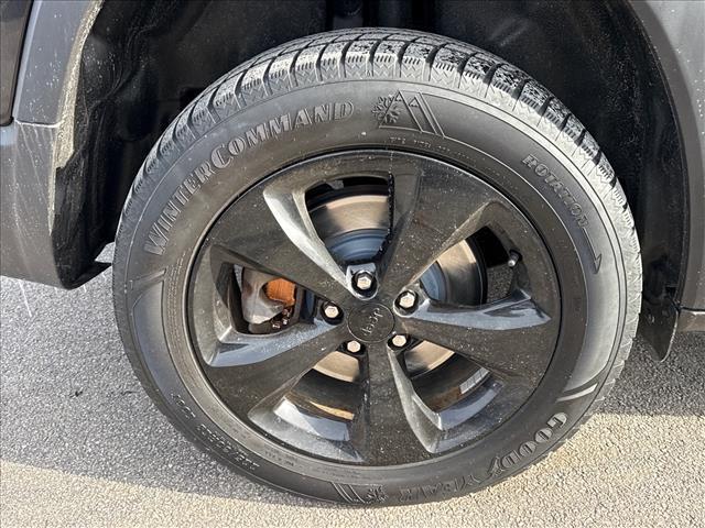 used 2019 Jeep Cherokee car, priced at $15,988