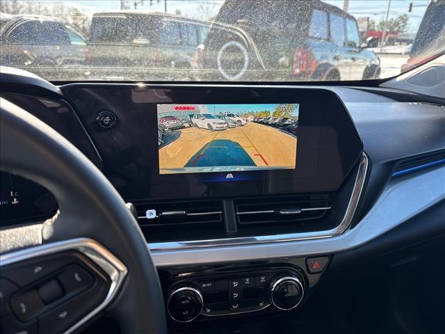 used 2025 Chevrolet Trax car, priced at $20,988