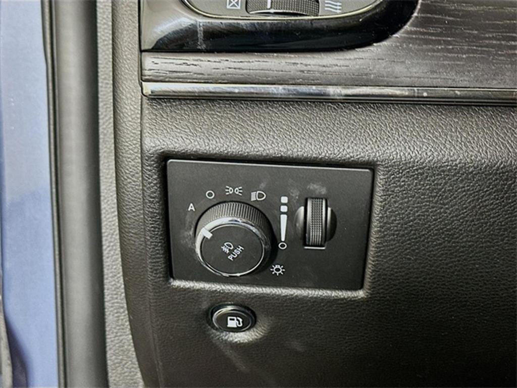 used 2020 Jeep Grand Cherokee car, priced at $25,298