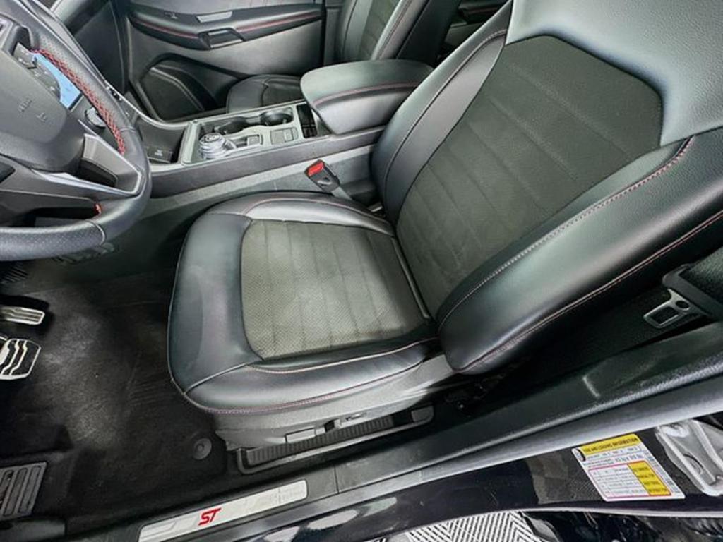 used 2024 Ford Edge car, priced at $32,495