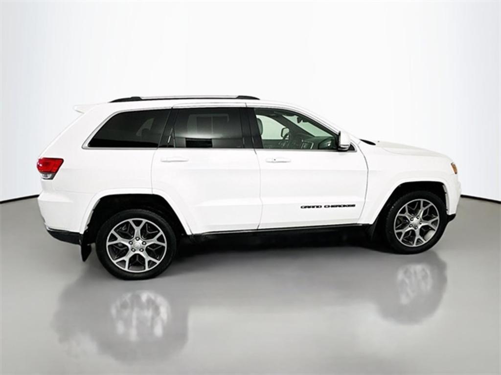 used 2018 Jeep Grand Cherokee car, priced at $18,799