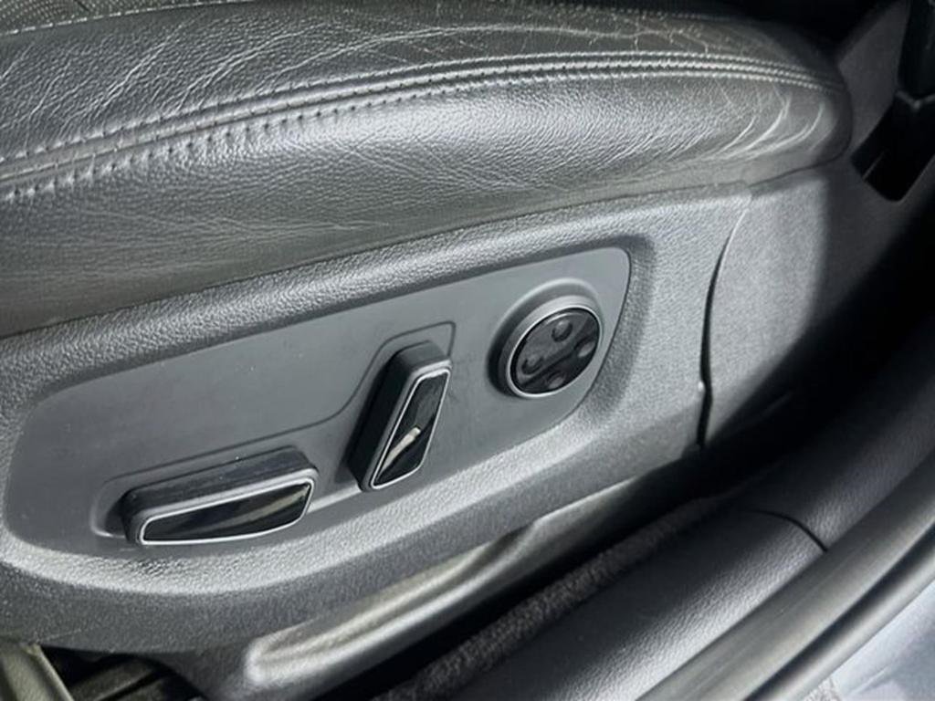 used 2018 Genesis G80 car, priced at $22,104