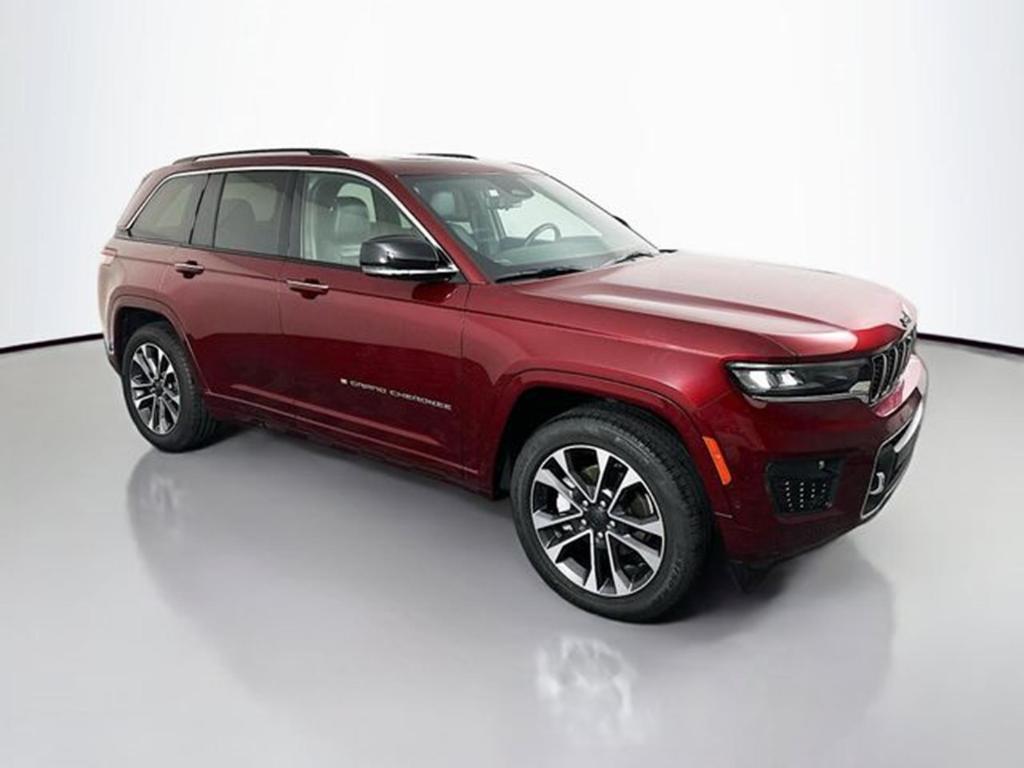 used 2022 Jeep Grand Cherokee car, priced at $35,976