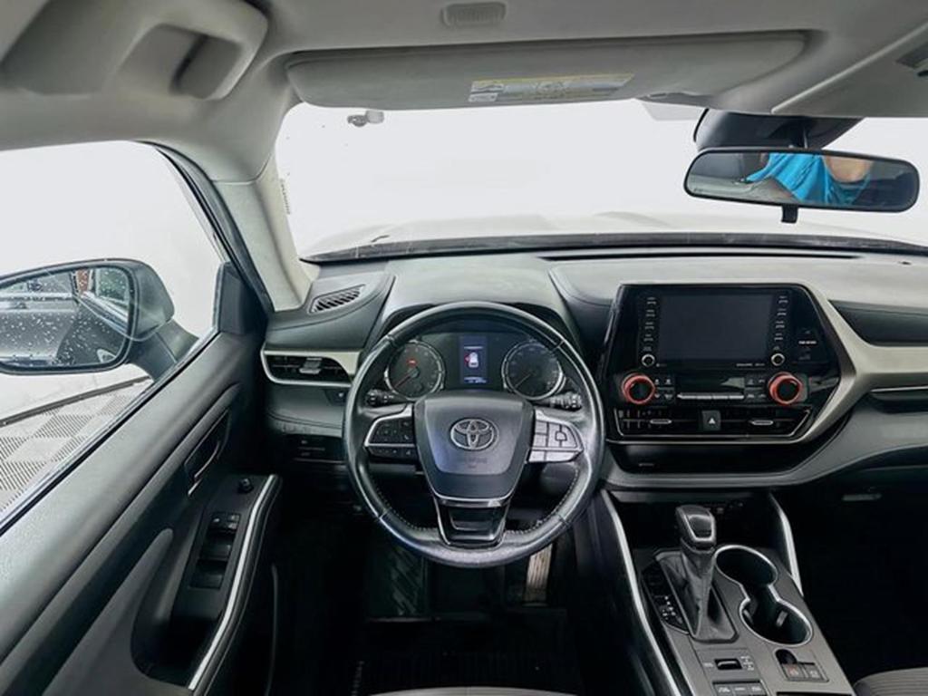 used 2020 Toyota Highlander car, priced at $27,728
