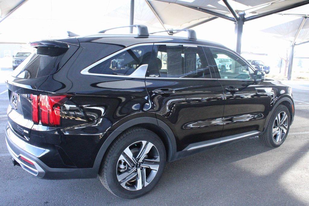 used 2023 Kia Sorento Hybrid car, priced at $31,900