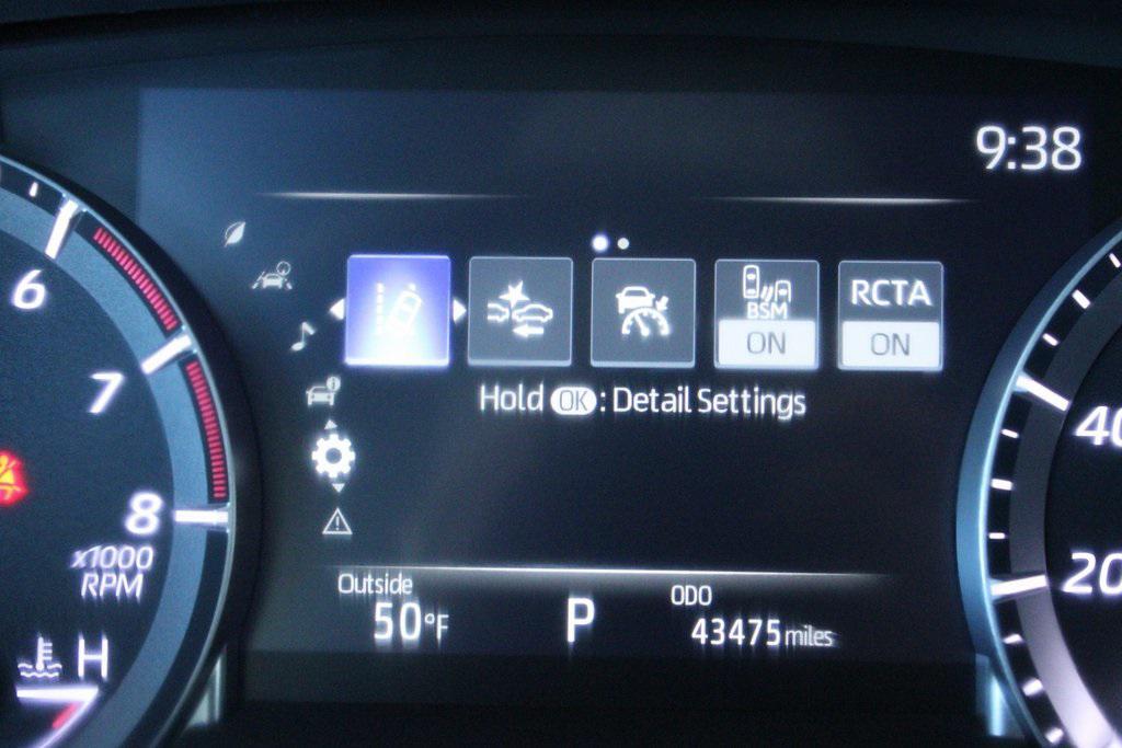 used 2024 Toyota Highlander car, priced at $39,500