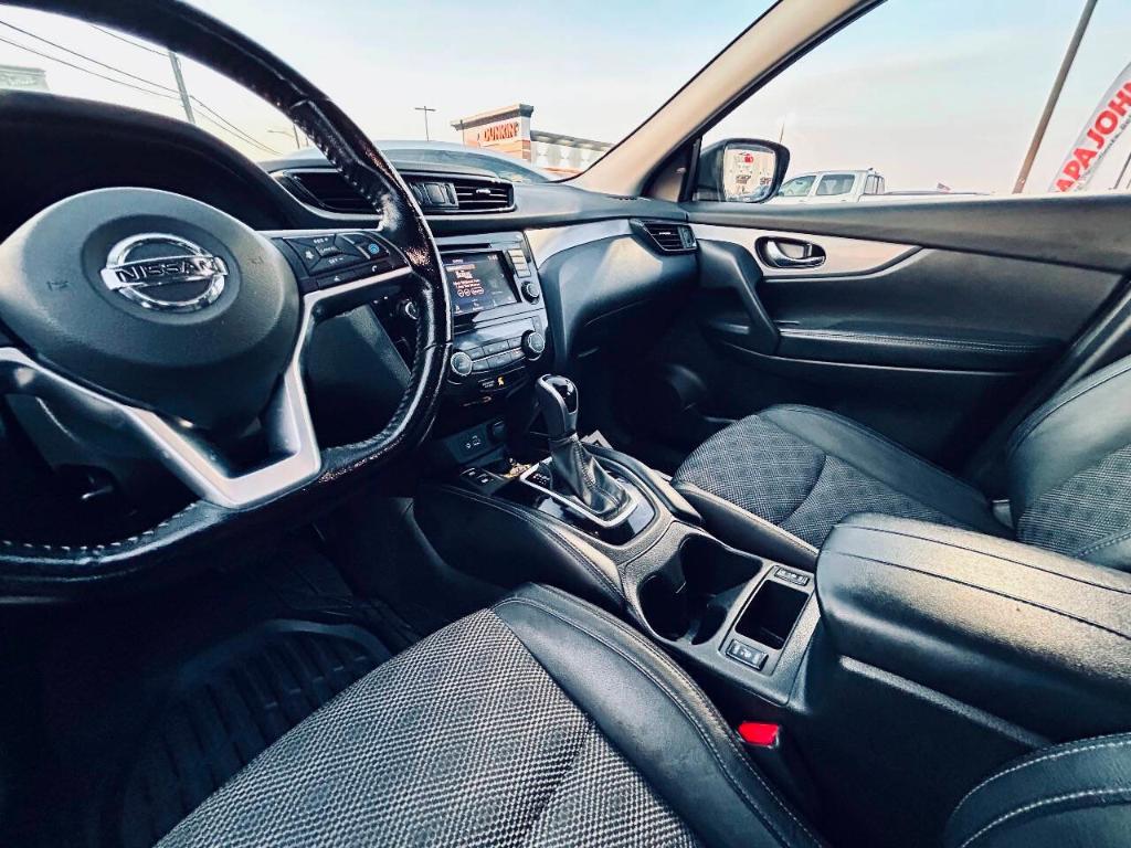 used 2020 Nissan Rogue Sport car, priced at $12,495