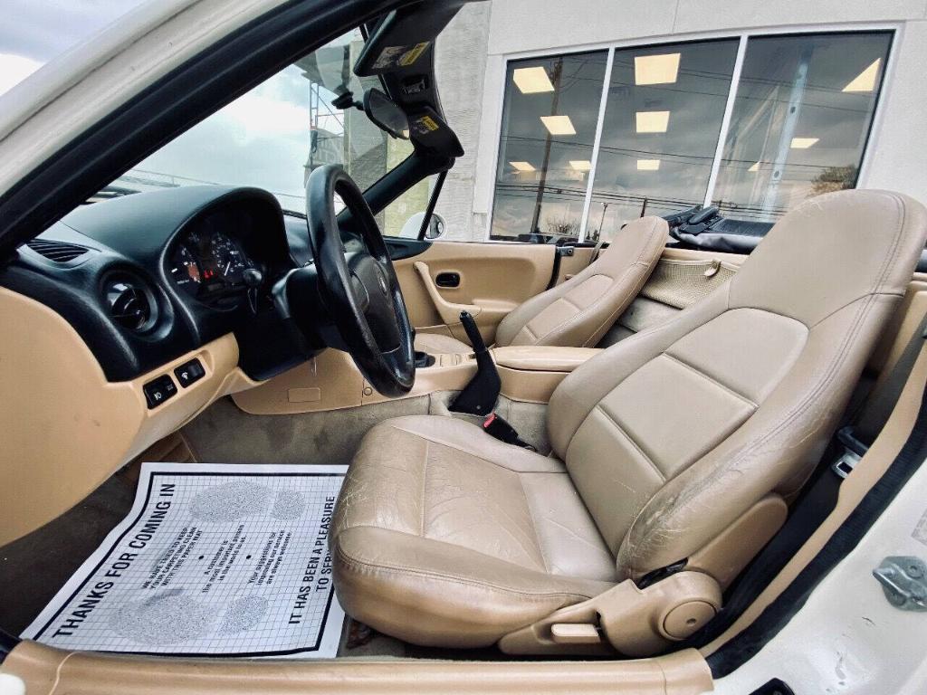 used 2000 Mazda MX-5 Miata car, priced at $8,995