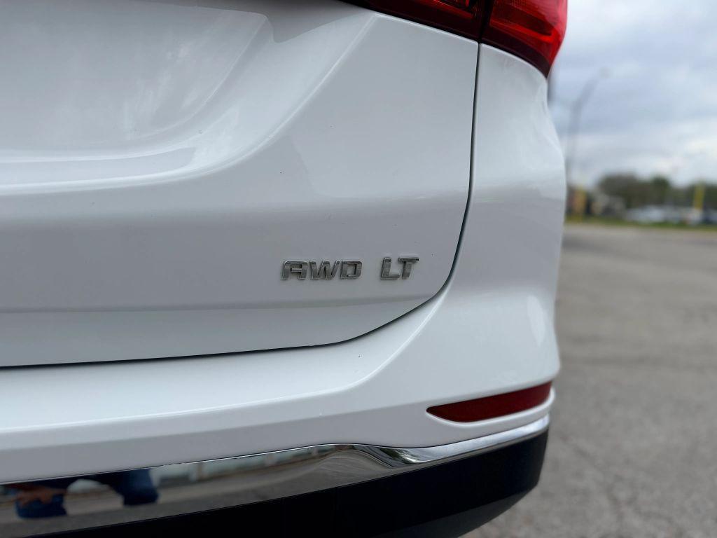 used 2020 Chevrolet Equinox car, priced at $13,995