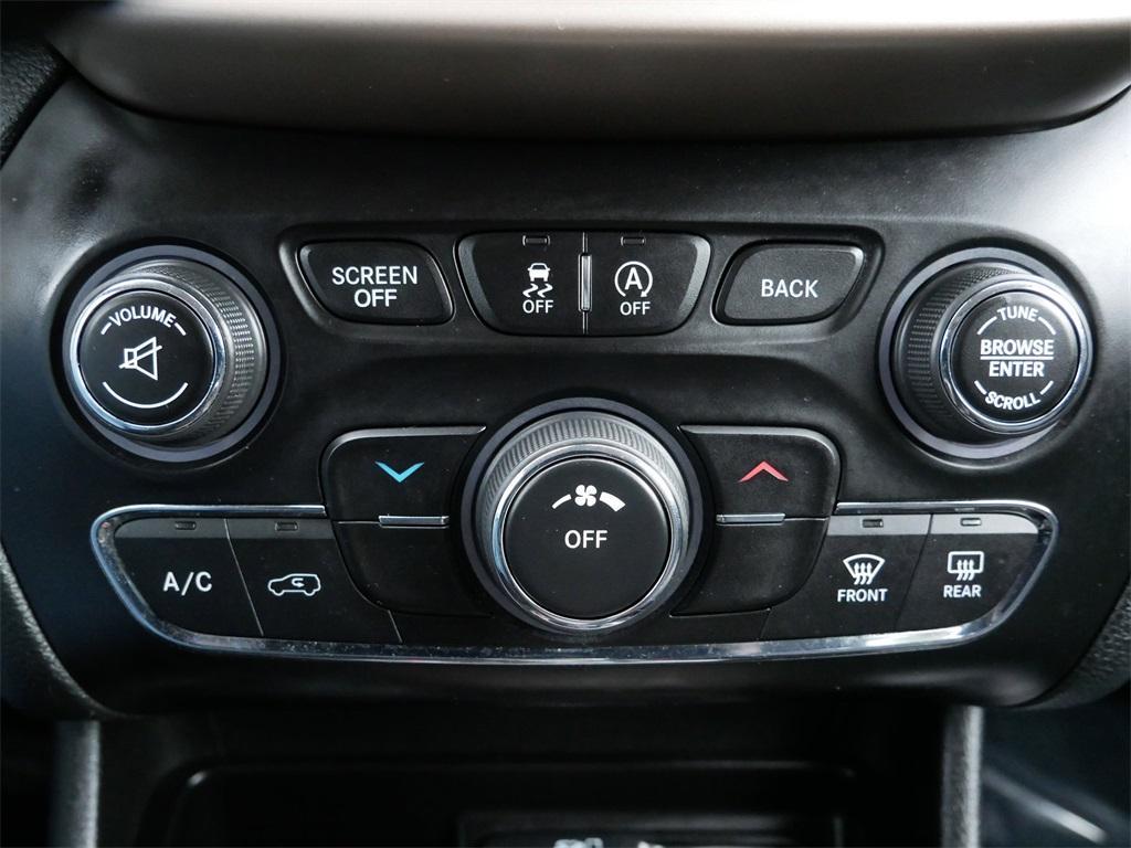 used 2015 Jeep Cherokee car, priced at $6,999