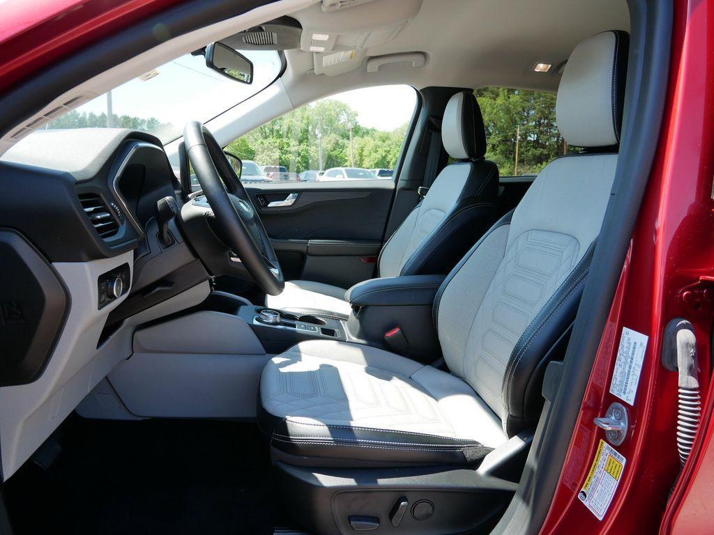 used 2023 Ford Escape car, priced at $27,899
