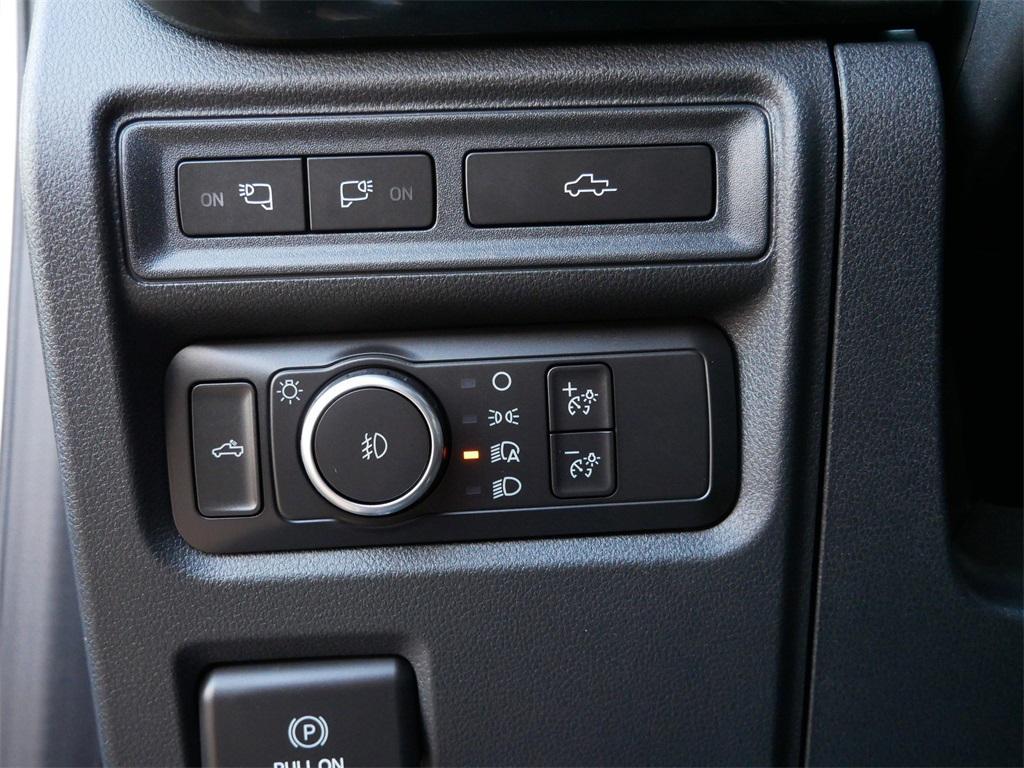 used 2021 Ford F-150 car, priced at $31,999