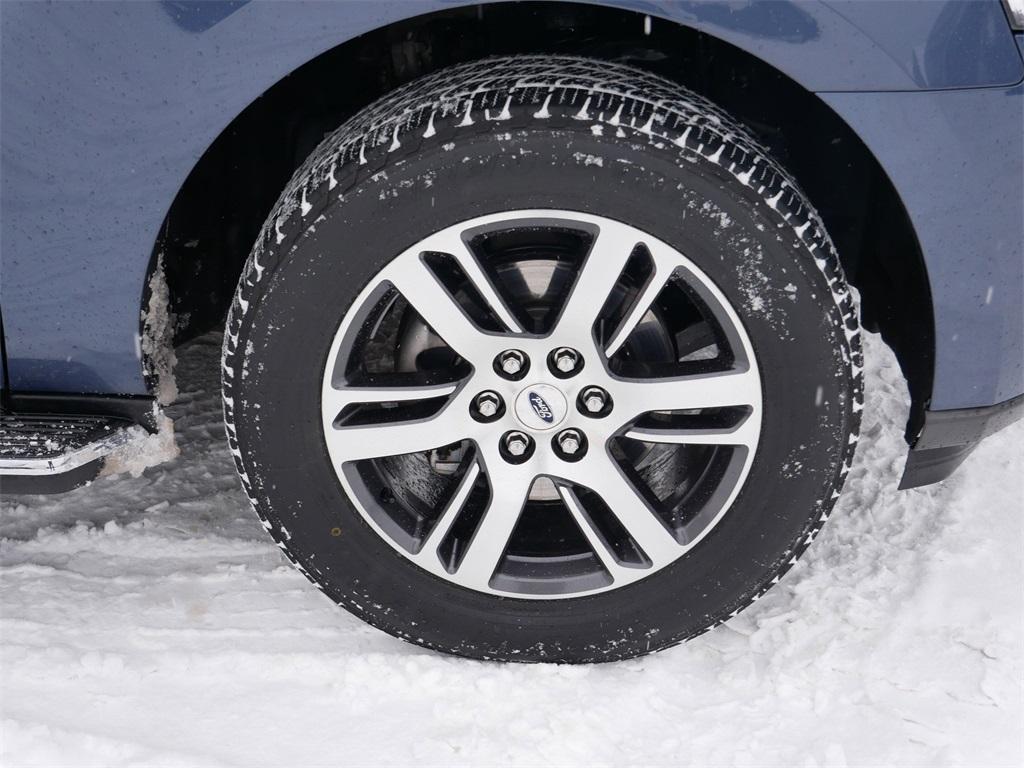 used 2022 Ford Expedition car, priced at $38,999