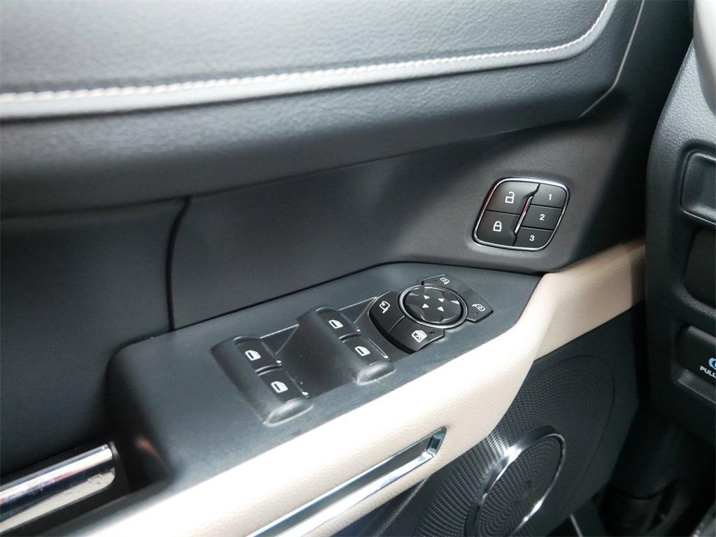 used 2022 Ford Expedition car, priced at $38,999