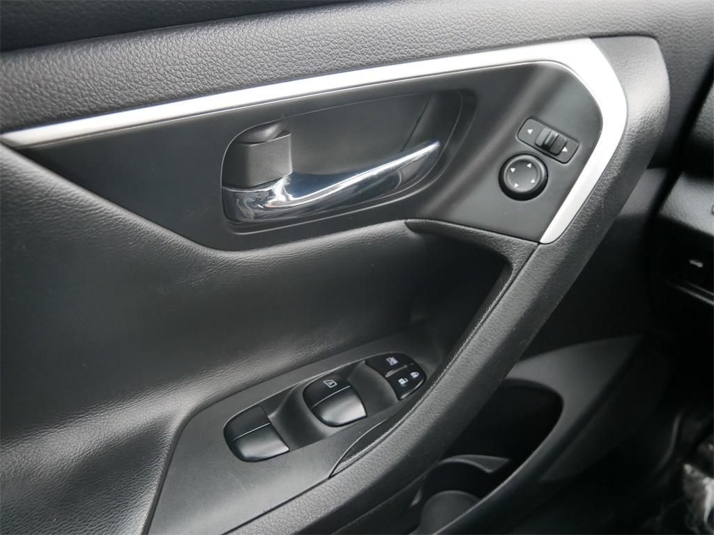 used 2018 Nissan Altima car, priced at $9,999