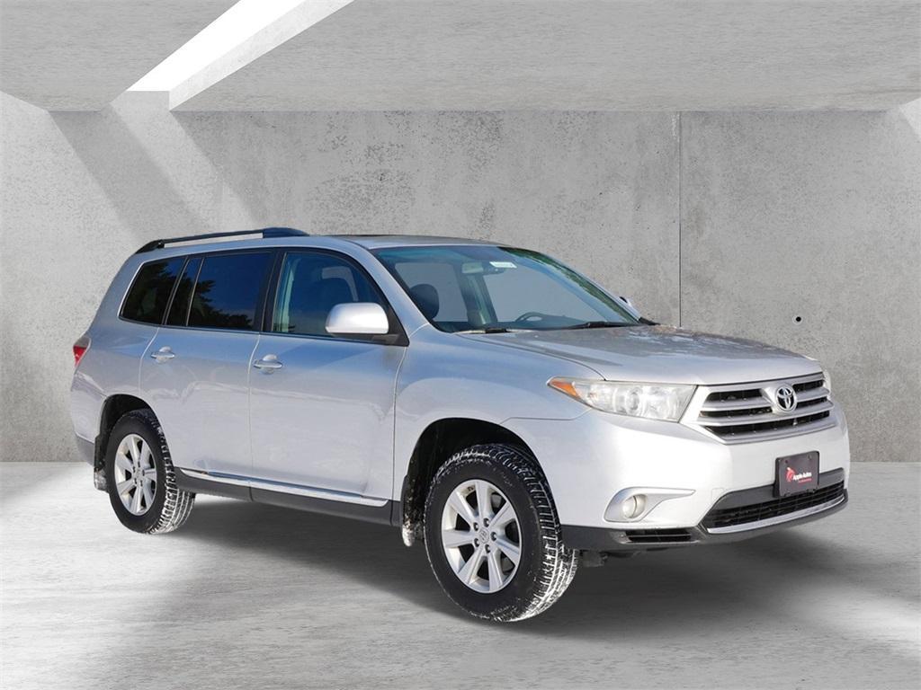 used 2012 Toyota Highlander car, priced at $7,999