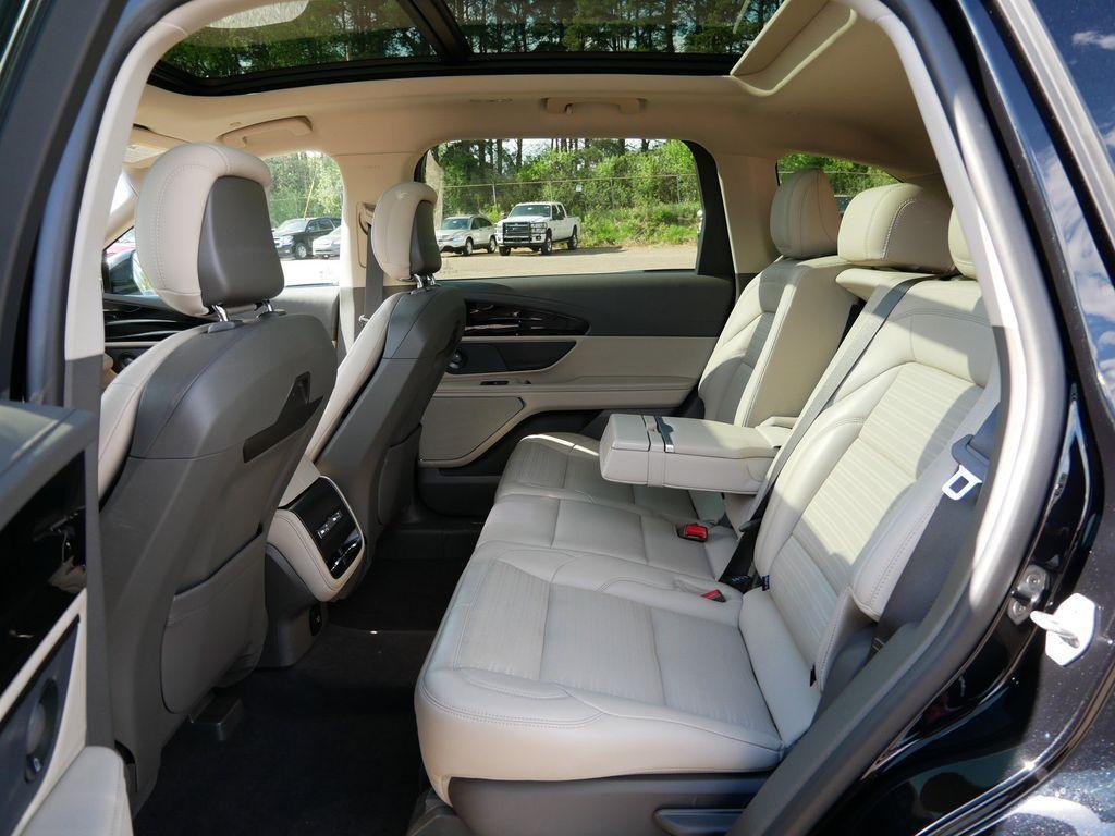 used 2024 Lincoln Nautilus car, priced at $47,999