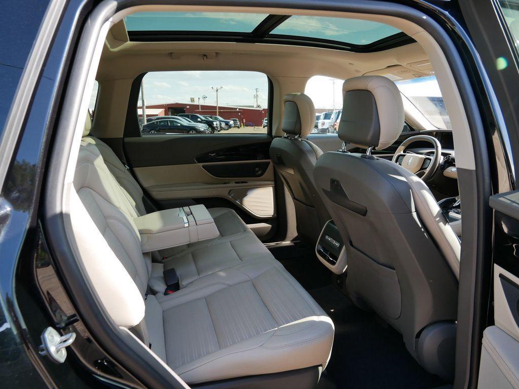 used 2024 Lincoln Nautilus car, priced at $47,999