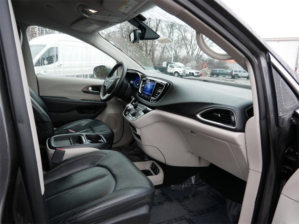 used 2017 Chrysler Pacifica car, priced at $9,999