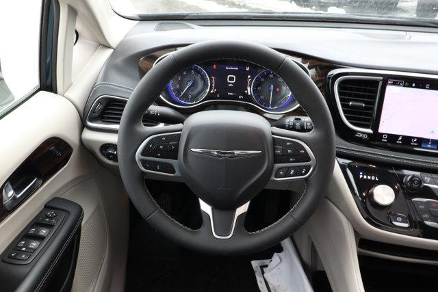 used 2023 Chrysler Pacifica car, priced at $32,995