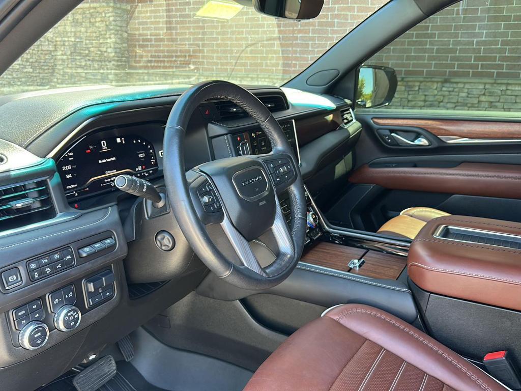 used 2023 GMC Yukon car, priced at $71,450