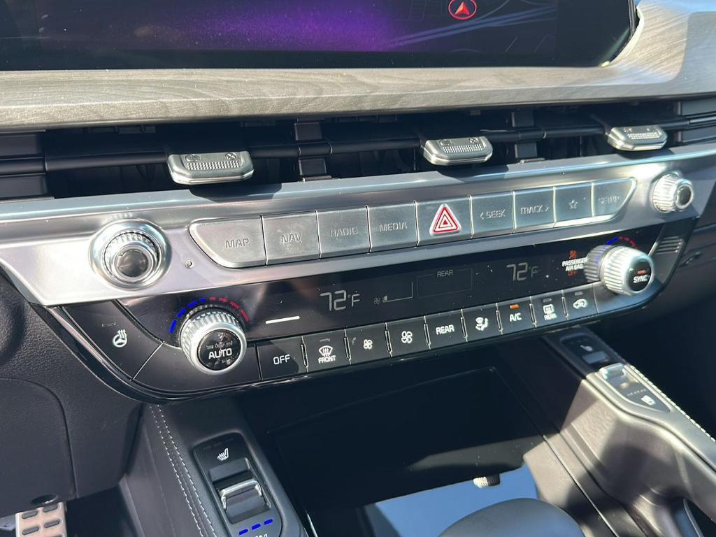 used 2025 Kia Telluride car, priced at $45,650