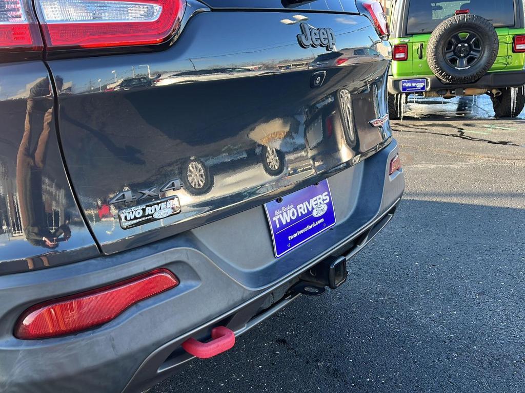 used 2016 Jeep Cherokee car, priced at $9,988