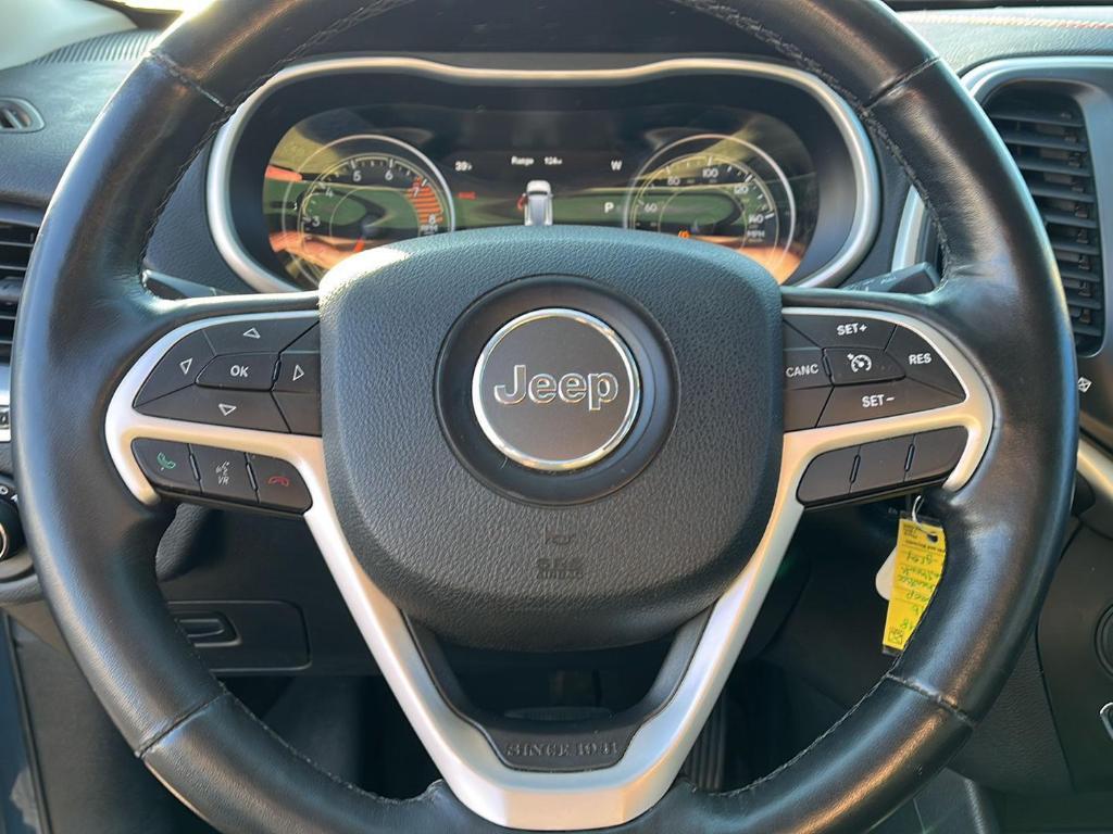 used 2016 Jeep Cherokee car, priced at $9,988