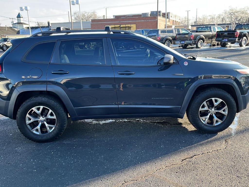 used 2016 Jeep Cherokee car, priced at $9,988