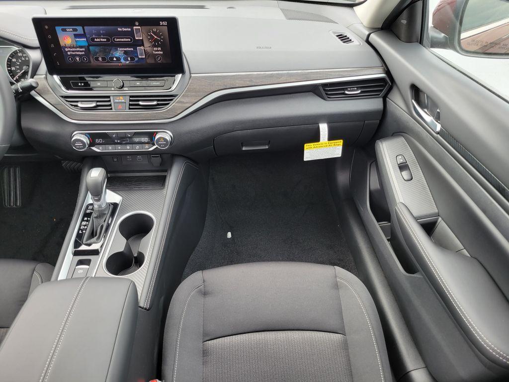 new 2025 Nissan Altima car, priced at $29,186