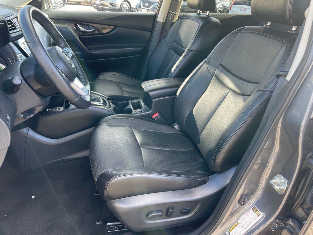 used 2020 Nissan Rogue car, priced at $18,400