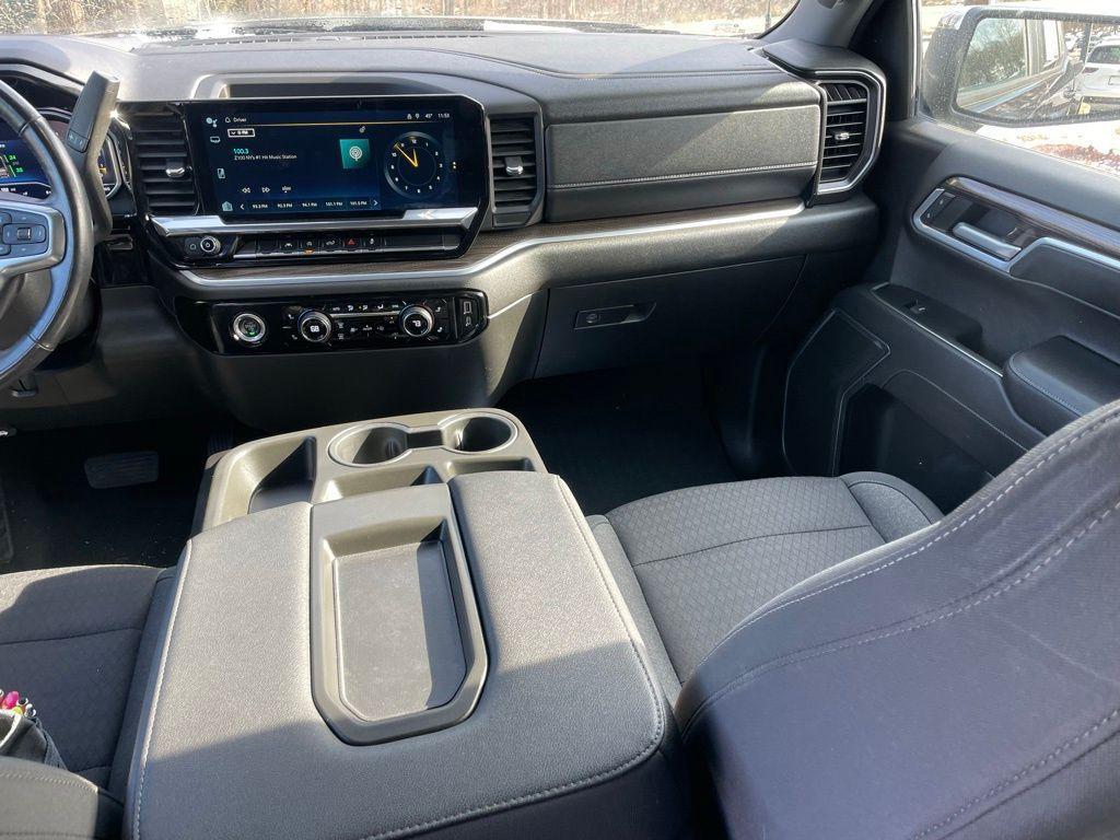 used 2022 Chevrolet Silverado 1500 car, priced at $32,725