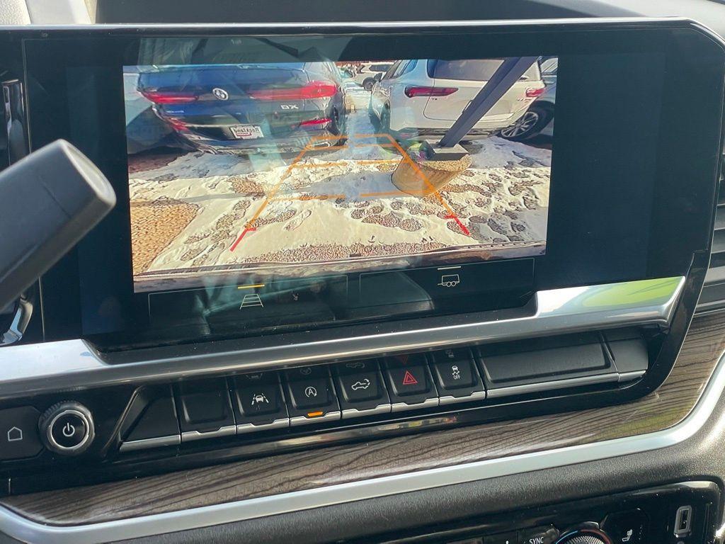 used 2022 Chevrolet Silverado 1500 car, priced at $32,725