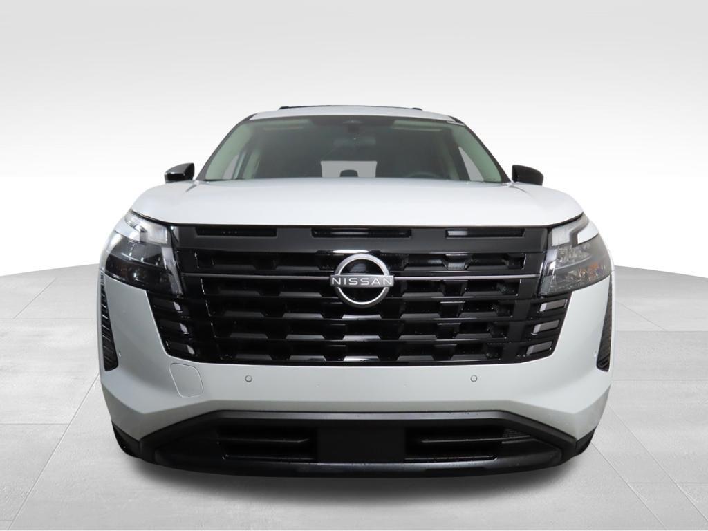 new 2026 Nissan Pathfinder car, priced at $38,621