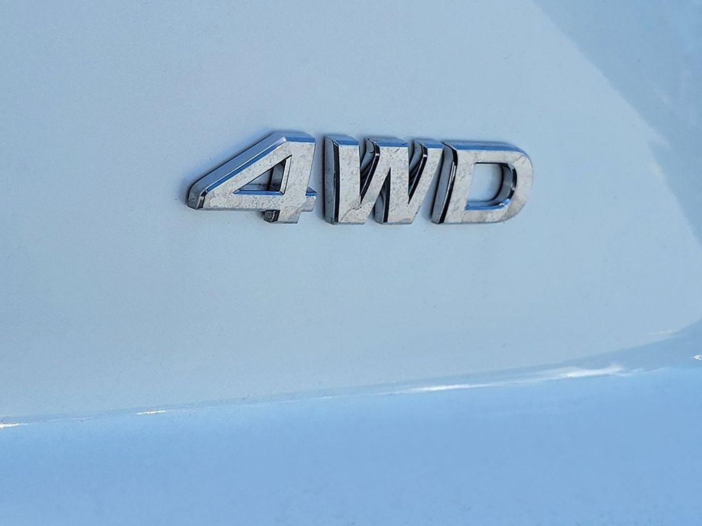 new 2025 Nissan Pathfinder car, priced at $35,978