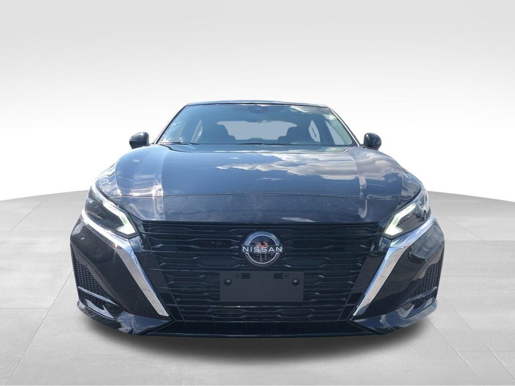 new 2025 Nissan Altima car, priced at $30,288