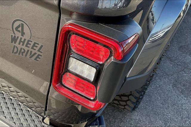 new 2025 Jeep Gladiator car, priced at $45,620
