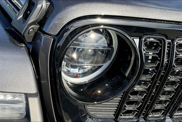 new 2025 Jeep Gladiator car, priced at $45,620