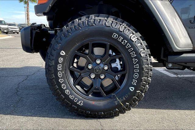 new 2025 Jeep Gladiator car, priced at $45,620