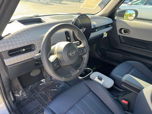 used 2025 MINI Hardtop car, priced at $32,495