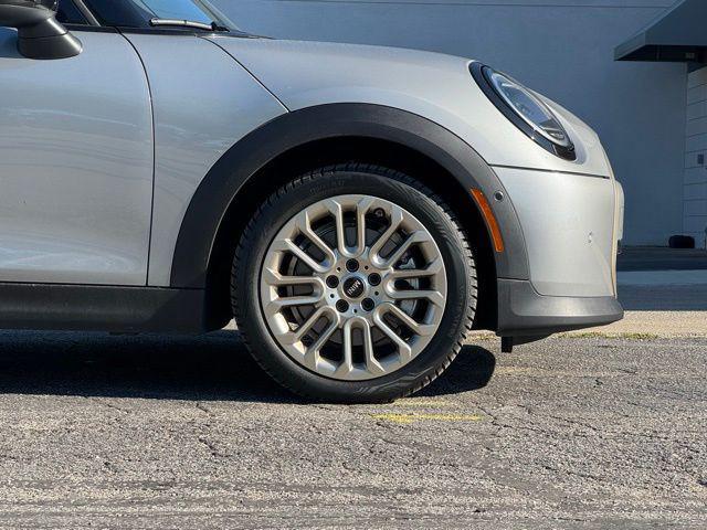 used 2025 MINI Hardtop car, priced at $32,495