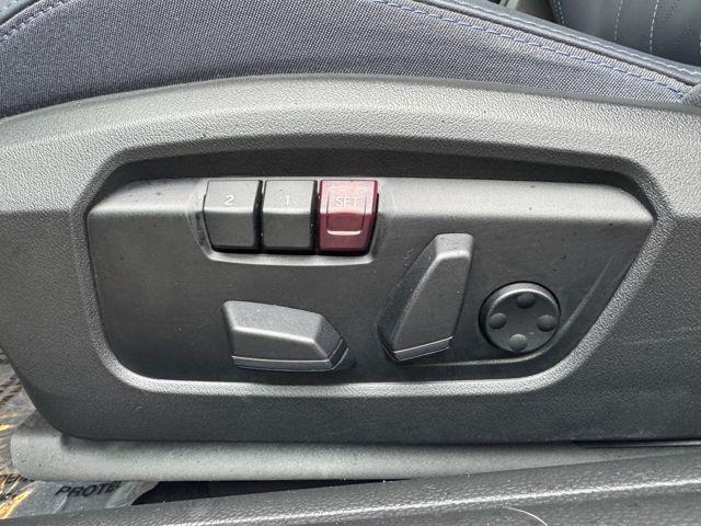 used 2025 MINI Hardtop car, priced at $27,990