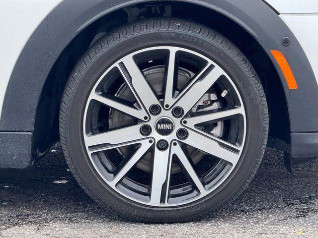 used 2024 MINI Hardtop car, priced at $32,990