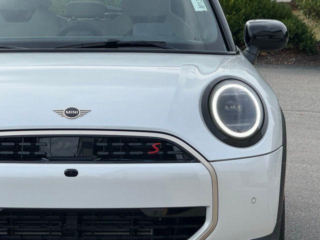 new 2026 MINI Hardtop car, priced at $42,040
