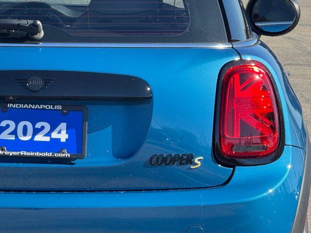 used 2024 MINI Hardtop car, priced at $26,990
