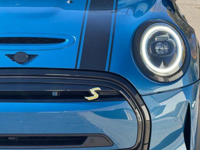 used 2024 MINI Hardtop car, priced at $26,990
